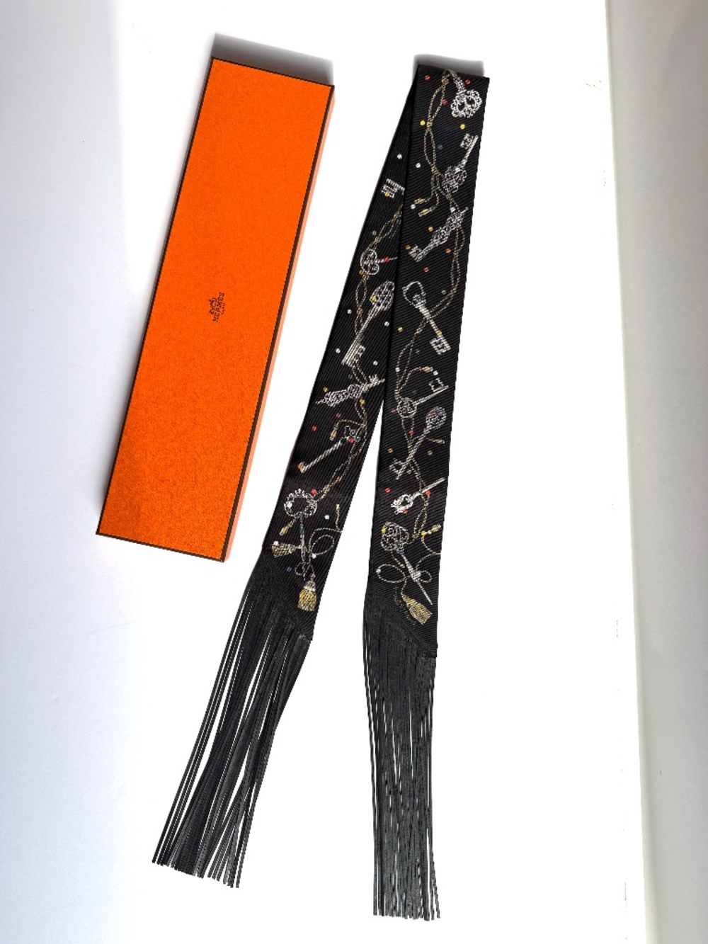 HERMES Les Cles a Pois Black Mordore White Silk Calfskin Leather Fringes Twilly